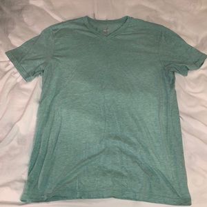 Mossimo Men’s Large V-Neck Tee